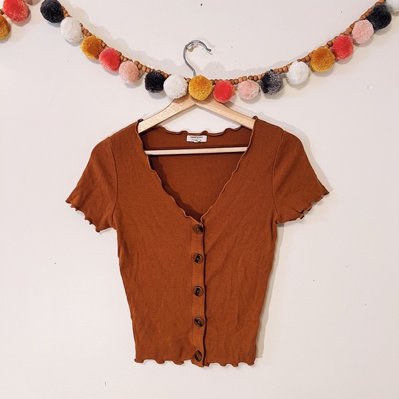 Heart & Hips Tops - Heart & Hips size Medium